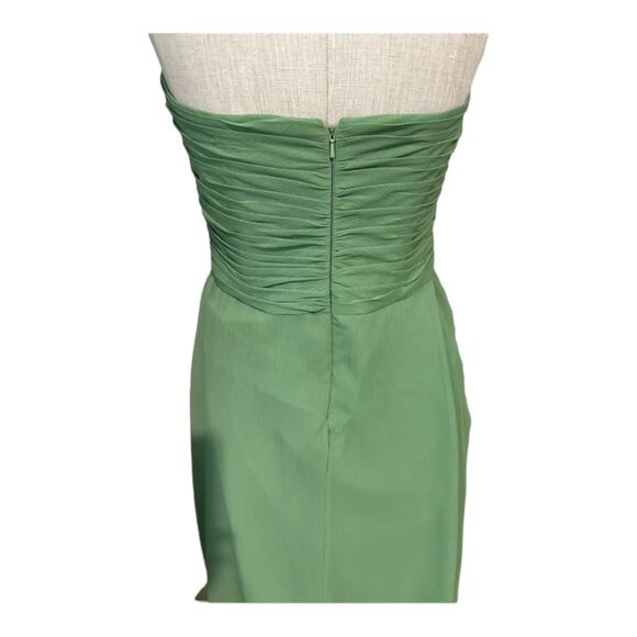 David’s Bridal Green Chiffon Halter Draped cascade Dress Style F12688 size 18 - Picture 11 of 16